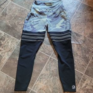 Bombshell Sportswear camo pocket thigh highs Large